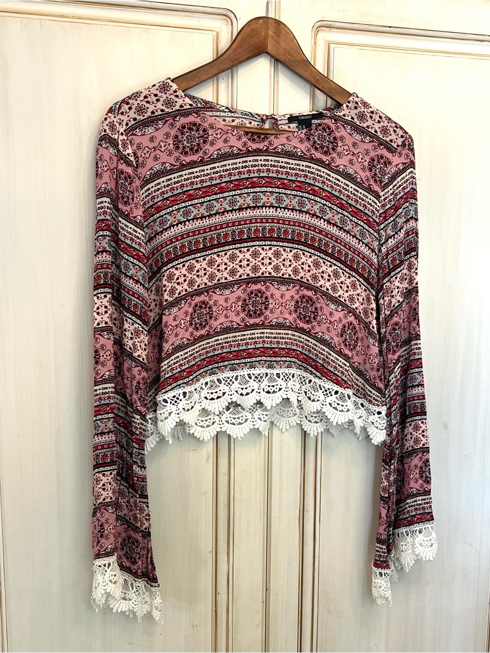 Forever 21 Crop Top Floral Boho Long Bell Sleeve Sz M Hippie